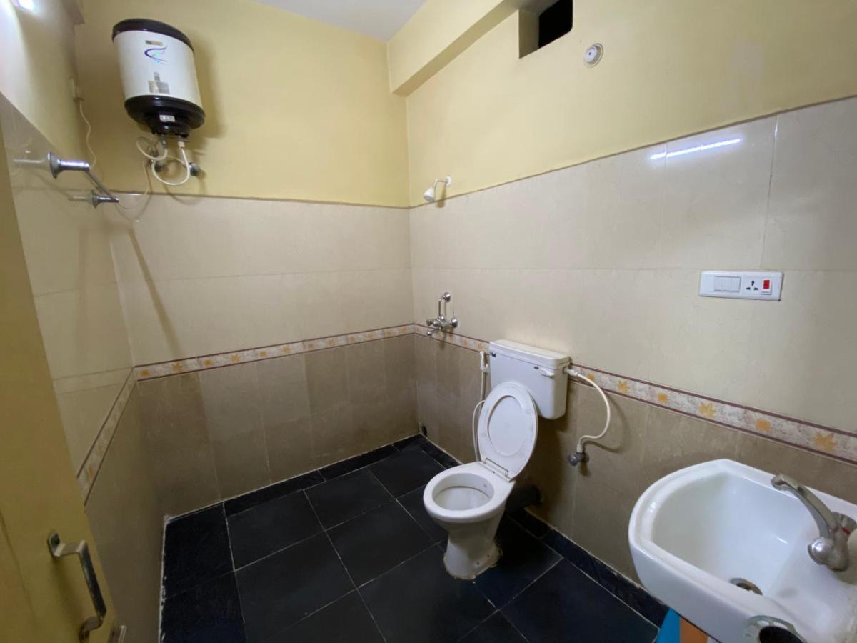 Hotel Shubham Rourkela Экстерьер фото