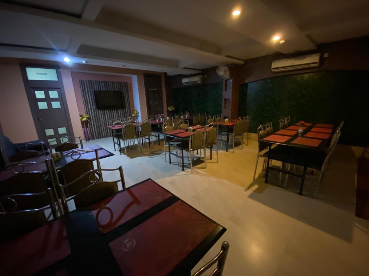 Hotel Shubham Rourkela Экстерьер фото